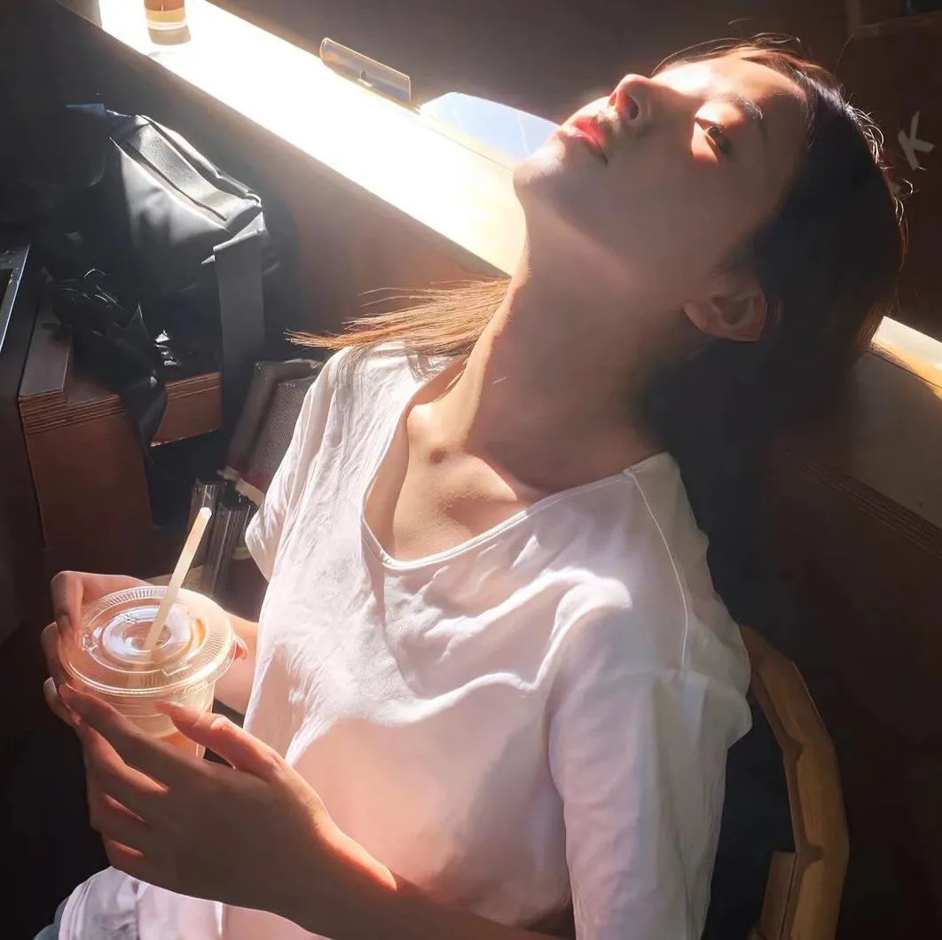 帝后每天互殴看谁先死